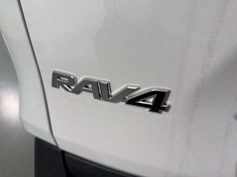 New 2025 Toyota RAV4 XLE image 9
