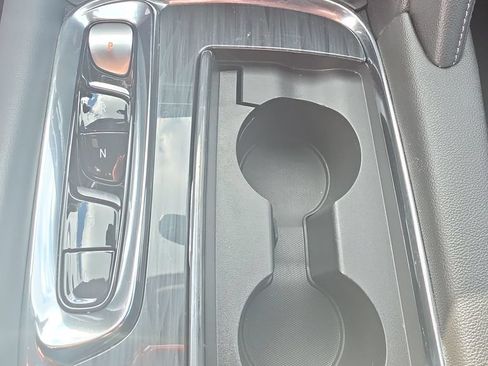 Certified 2023 Buick Enclave Essence FWD image 29