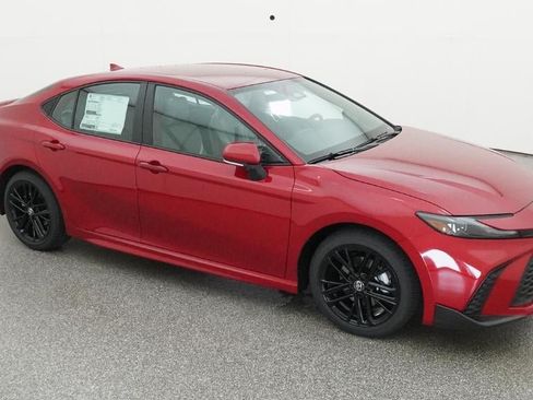 New 2026 Toyota Camry SE FWD image 12