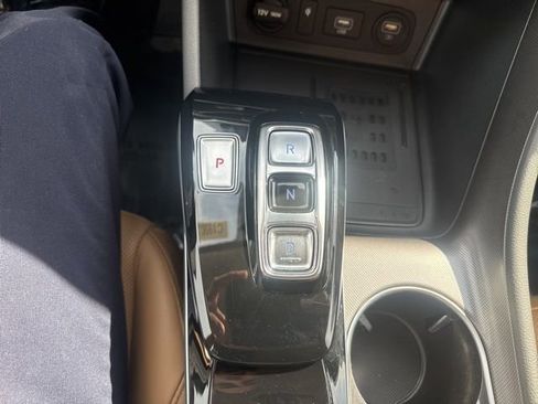 Used 2023 Hyundai Sonata Limited image 22