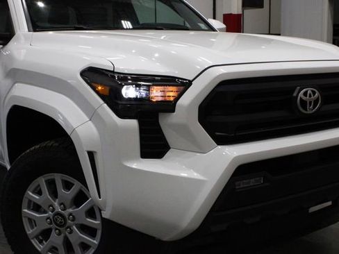 Used 2024 Toyota Tacoma SR5 RWD image 42