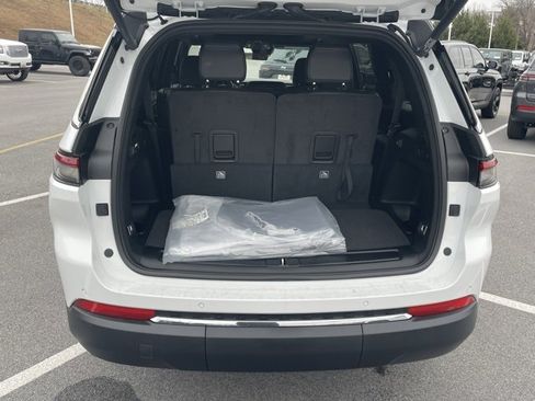New 2025 Jeep Grand Cherokee L Limited image 7