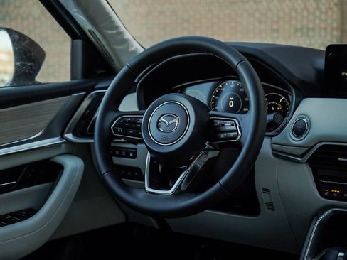 New 2026 MAZDA CX-90 Plug-In Hybrid w/ Premium Plus image 17