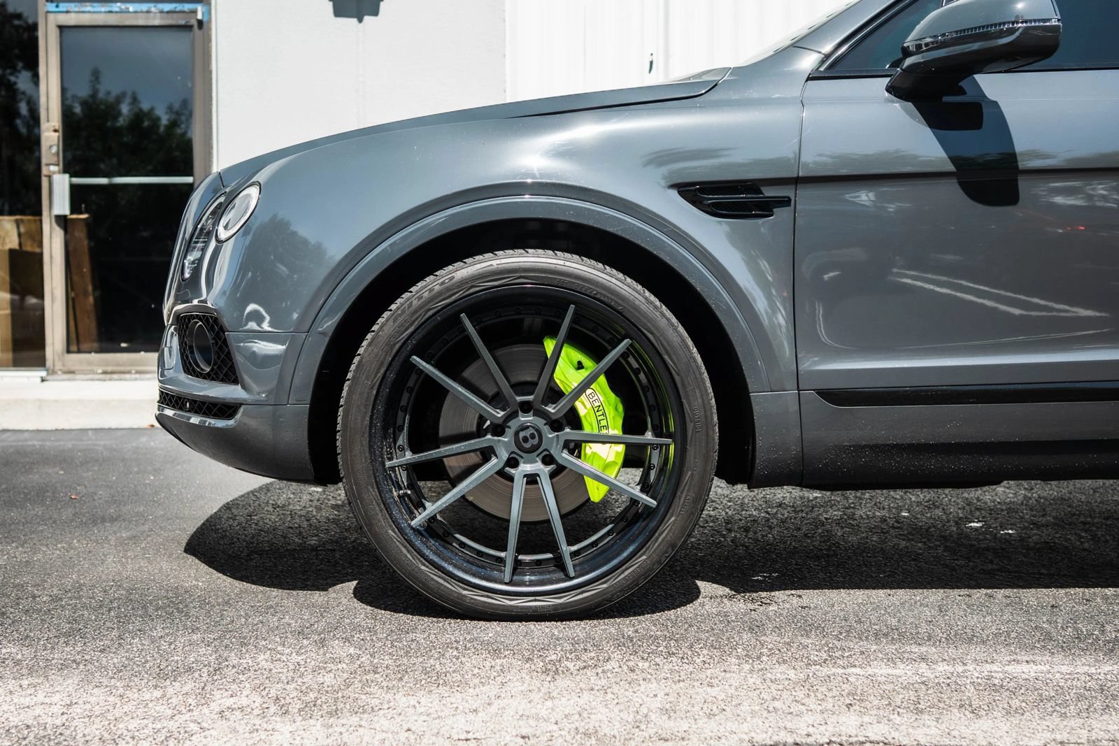 Used 2018 Bentley Bentayga AWD/4WD image 5