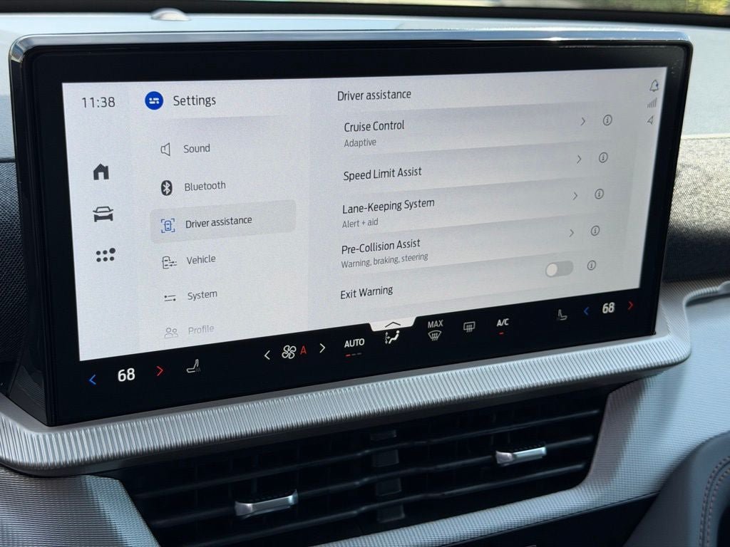 New 2026 Ford Explorer Active AWD/4WD image 32