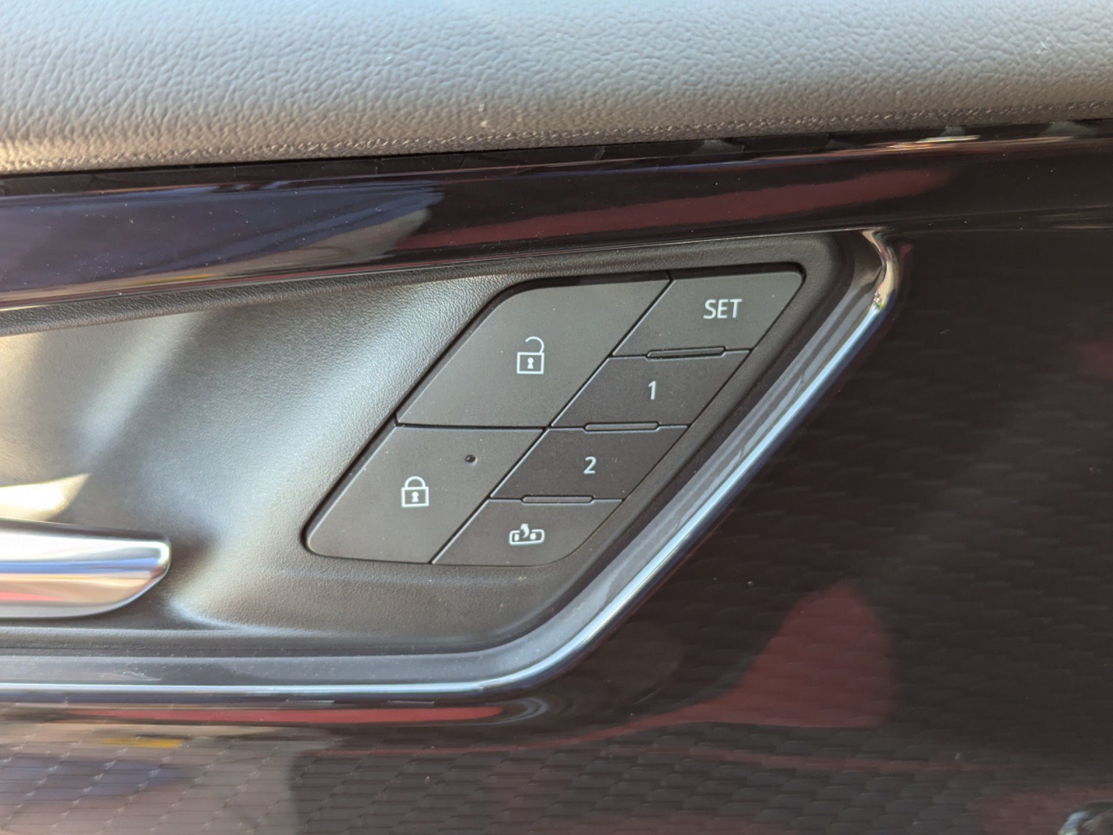 Used 2024 Chevrolet Blazer EV RS RWD image 19