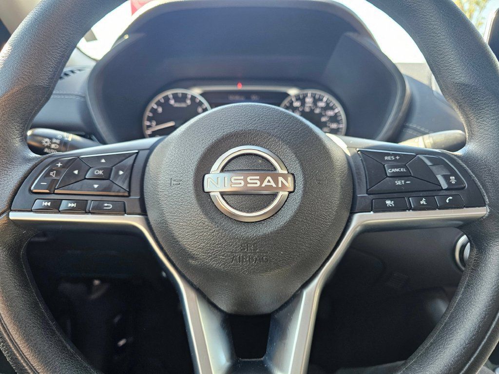 Used 2024 Nissan Sentra SV FWD image 19