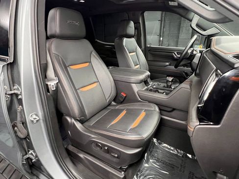 Used 2024 GMC Sierra 1500 AT4 w/ Technology Package image 4