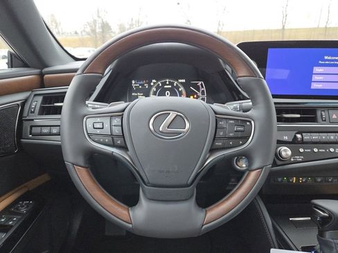 New 2025 Lexus ES 350 Ultra Luxury image 37