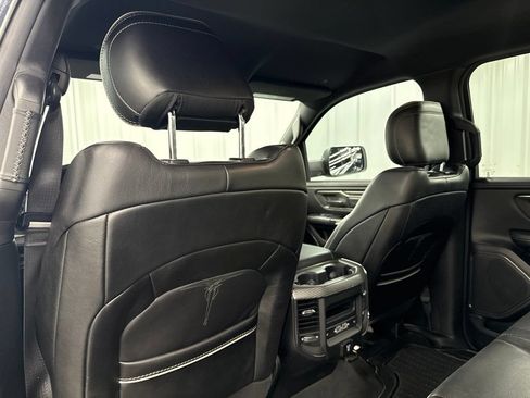 Used 2020 RAM 1500 Limited w/ Body Color Bumper Group AWD/4WD image 15