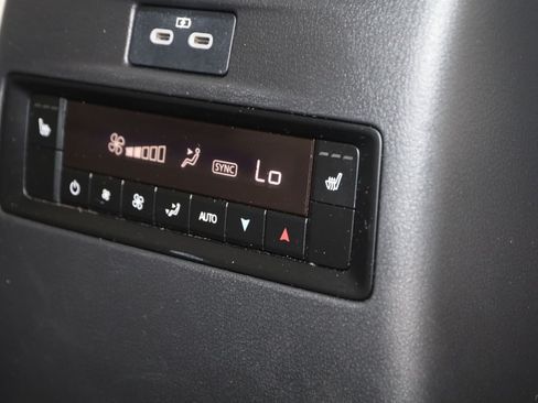 Used 2024 MAZDA CX-90 Plug-In Hybrid w/ Premium Plus AWD/4WD image 16