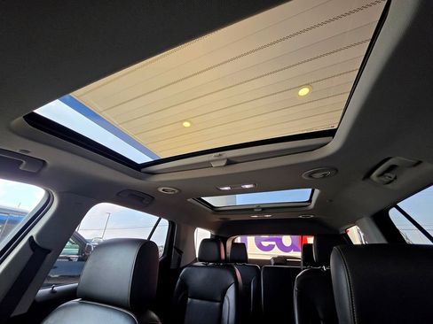 Used 2019 Chevrolet Traverse Premier w/ Redline Edition AWD/4WD image 54