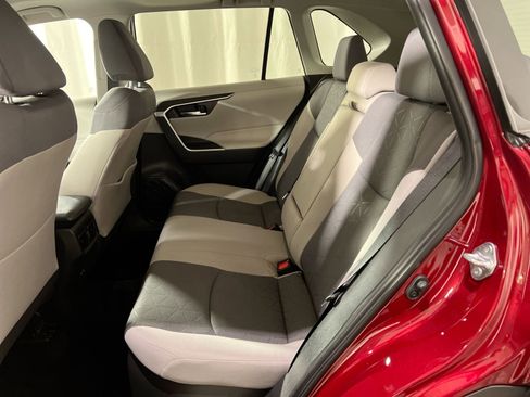 Used 2024 Toyota RAV4 XLE w/ Convenience Package image 25