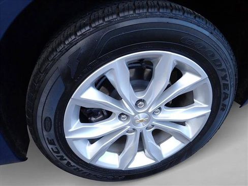 Used 2024 Chevrolet Malibu LT image 7