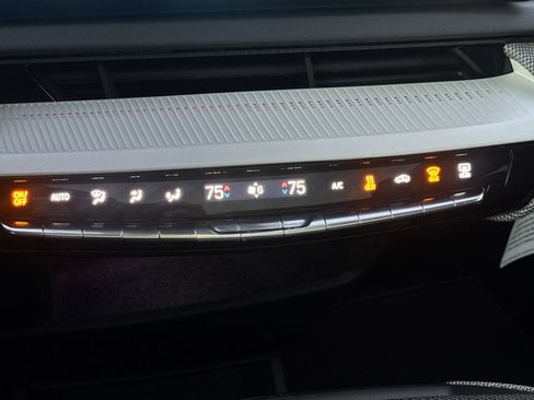 Certified 2025 Cadillac Optiq Luxury 1 image 26