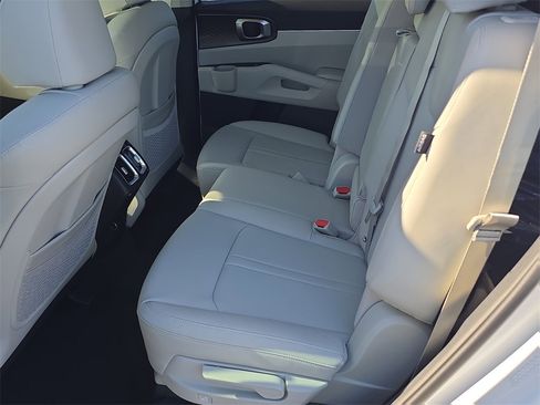 New 2026 Kia Sorento EX image 19