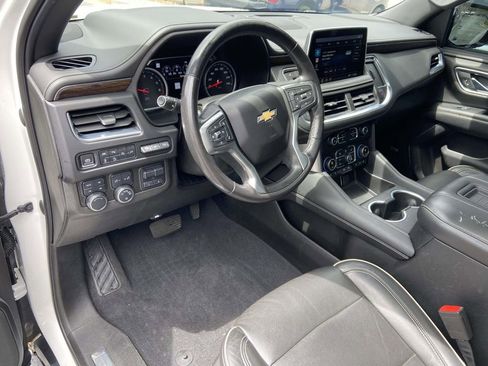 Used 2021 Chevrolet Tahoe Premier w/ Premium Package AWD/4WD image 19