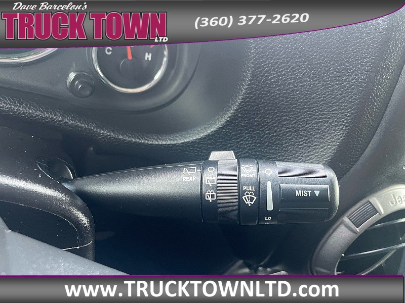 Used 2015 Jeep Wrangler Unlimited Sport w/ Max Tow Package AWD/4WD image 19