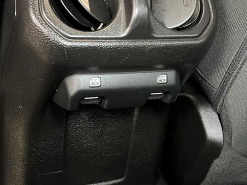 Used 2021 Jeep Wrangler Unlimited Sport image 20