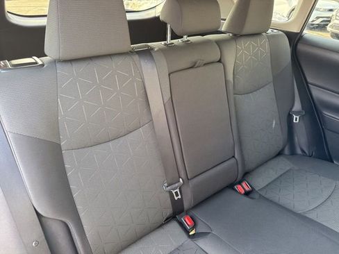 Used 2021 Toyota RAV4 XLE image 21