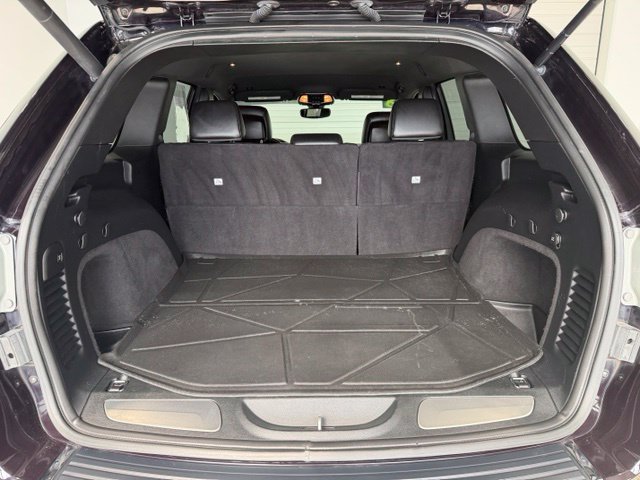 Used 2018 Jeep Grand Cherokee Limited AWD/4WD image 29