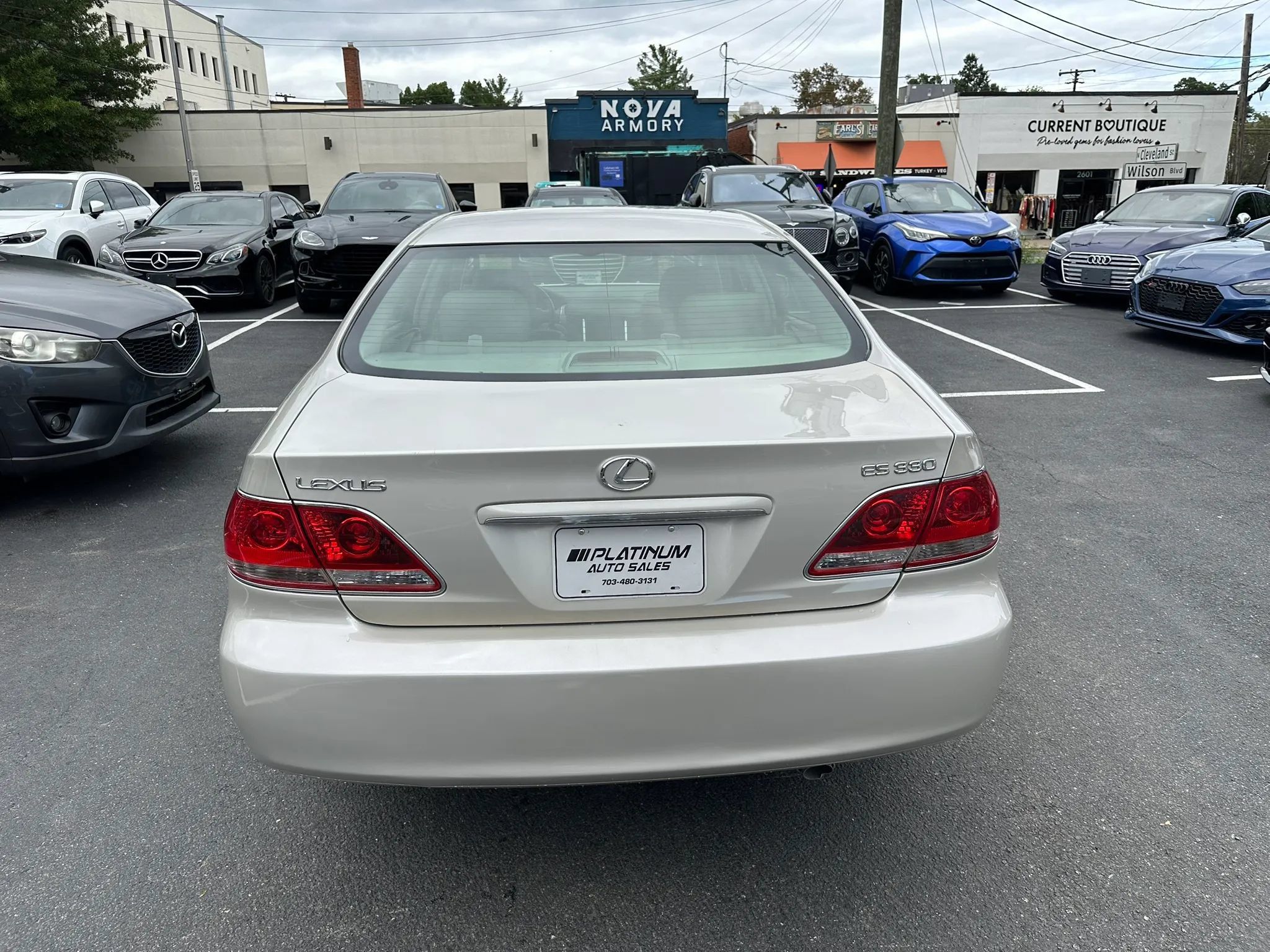 Used 2005 Lexus ES 330 w/ Preferred Accessory Pkg FWD image 6