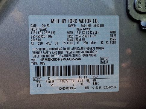 Used 2023 Ford Explorer XLT w/ Equipment Group 202A AWD/4WD image 28