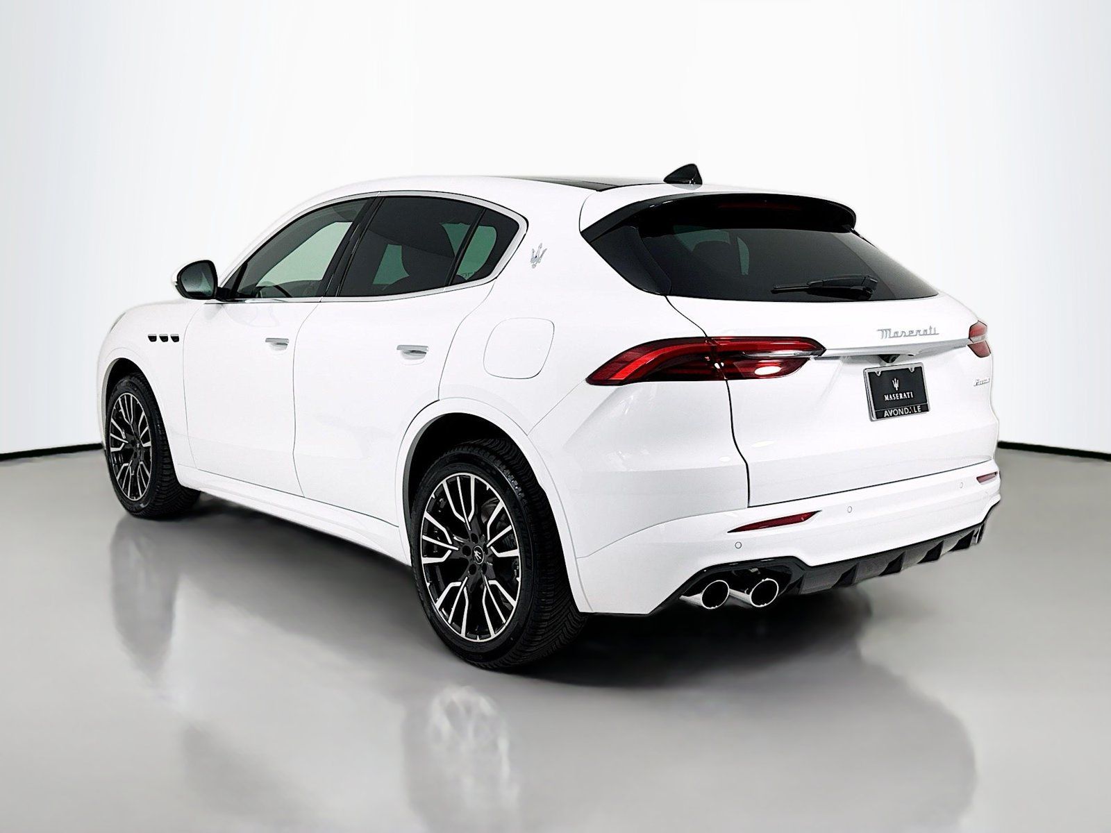 Used 2025 Maserati Grecale GT AWD/4WD image 5