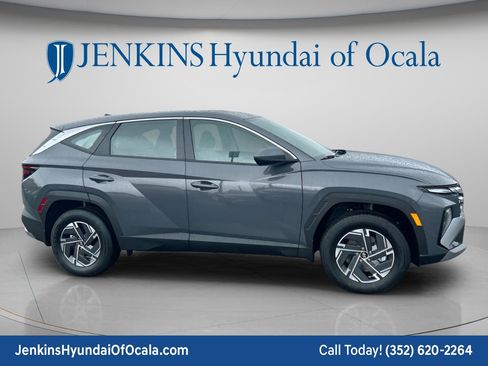 New 2026 Hyundai Tucson Blue SE AWD/4WD image 2