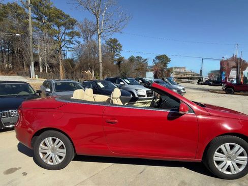 Used 2008 Volkswagen Eos image 3