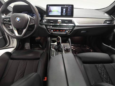 Used 2023 BMW 530i w/ Convenience Package RWD image 13