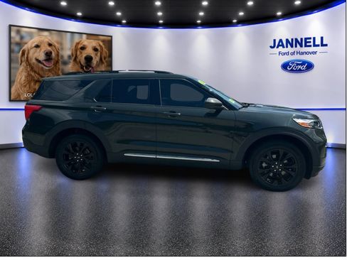 Used 2023 Ford Explorer XLT w/ Equipment Group 202A AWD/4WD image 4