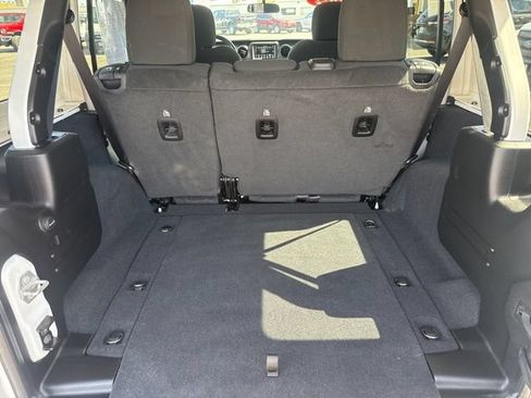 Used 2022 Jeep Wrangler Unlimited Sport AWD/4WD image 27