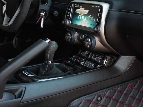 Used 2013 Chevrolet Camaro SS w/ SS Performance Package RWD image 20
