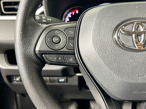 Used 2025 Toyota RAV4 XLE w/ Convenience Package FWD image 18