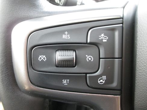 Used 2021 Chevrolet Tahoe Premier w/ Premium Package AWD/4WD image 32