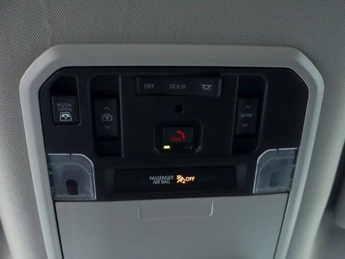 Used 2024 Toyota Tundra Limited w/ TRD Off-Road Package image 31