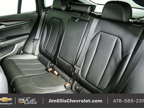 Used 2024 BMW X4 M40i image 18