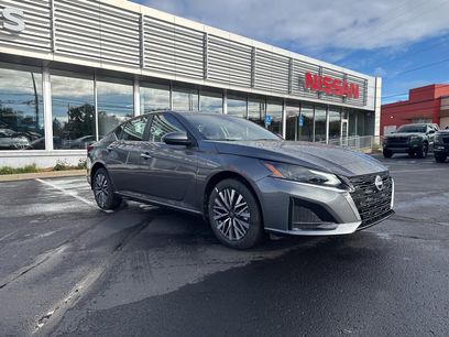 New 2025 Nissan Altima 2.5 SV w/ SV Premium Package