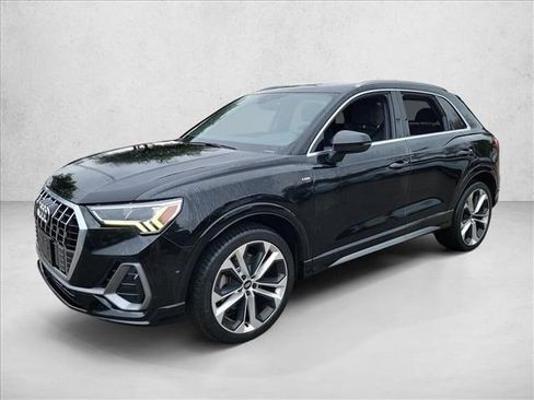 Used 2020 Audi Q3 2.0T Prestige w/ Prestige Package image 1