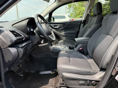 Used 2019 Subaru Forester Premium w/ All-Weather Package AWD/4WD image 10