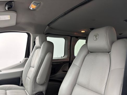 Used 2015 Ford Transit 150 130 Low Roof w/ Exterior Upgrade Package RWD image 20