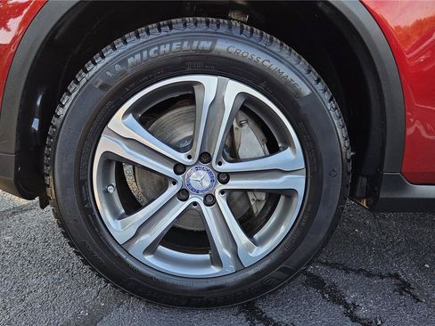 Used 2017 Mercedes-Benz GLC 300 4MATIC image 11