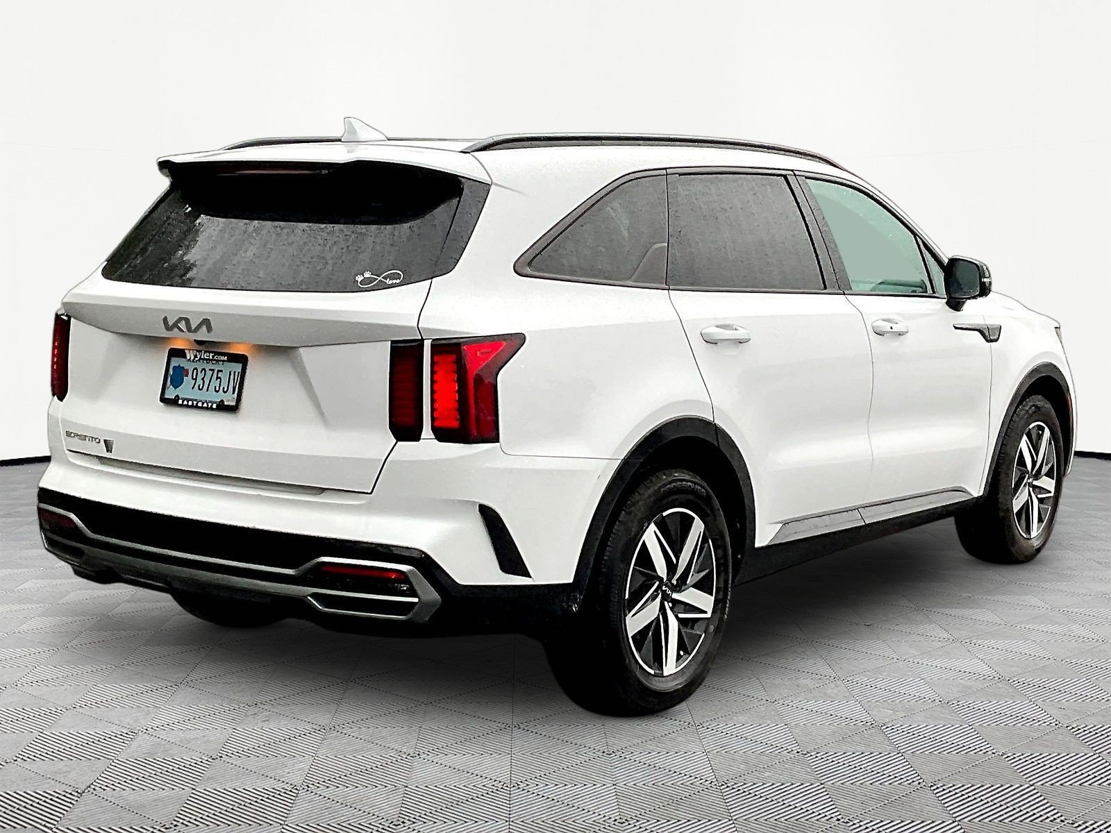 Used 2023 Kia Sorento S w/ Panoramic Sunroof Package FWD image 6