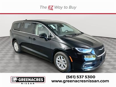 Used 2024 Chrysler Pacifica Touring-L