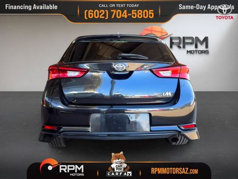 Used 2017 Toyota Corolla iM w/ Carpet Mat Package FWD image 5