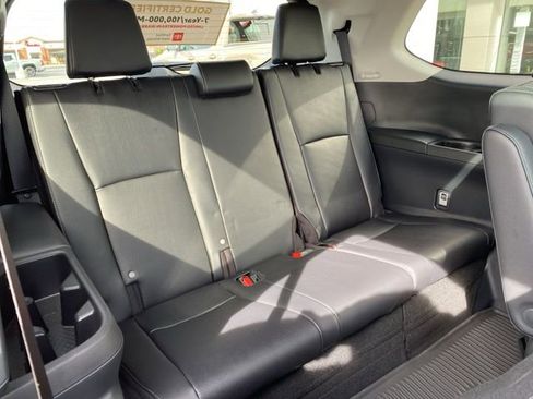 Used 2025 Toyota Grand Highlander Limited image 23