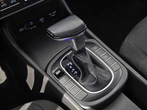 Used 2025 Hyundai Kona SEL image 14