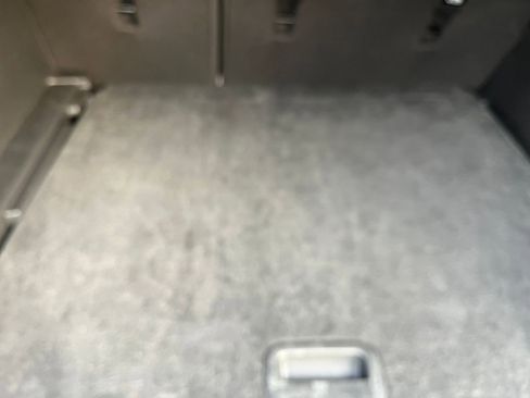 Used 2025 Chevrolet Trax LT w/ LT Convenience Package image 29