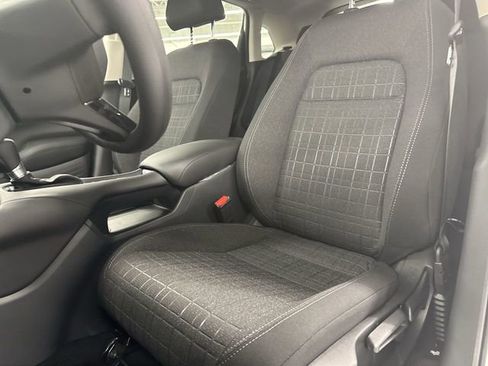 New 2026 Honda HR-V LX image 18